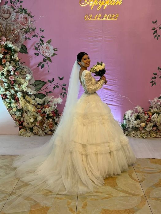 Свадебные платья