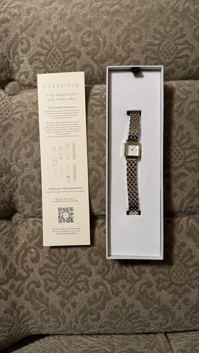 Часовник Rosefield