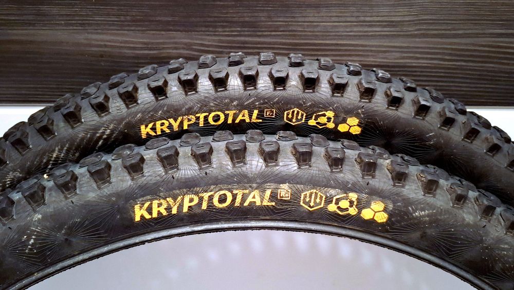 Continental Kryptotal 27.5 Downhill Supersoft Set fata si spate