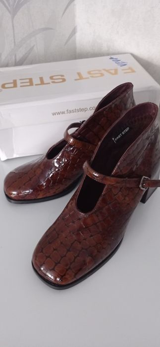 Туфли женские кожаные