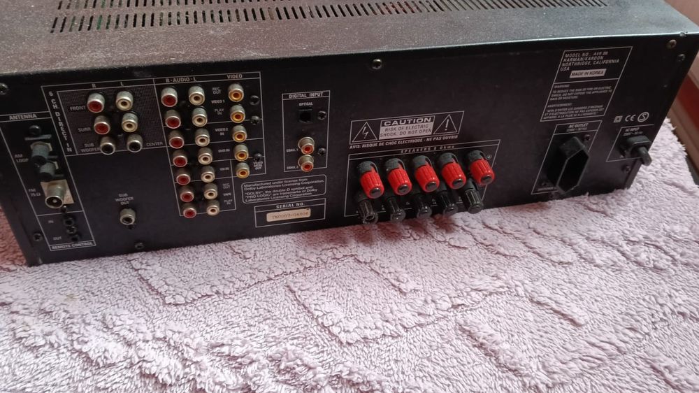 Boxe pasive jrh se vinde cu statie hartman kardon