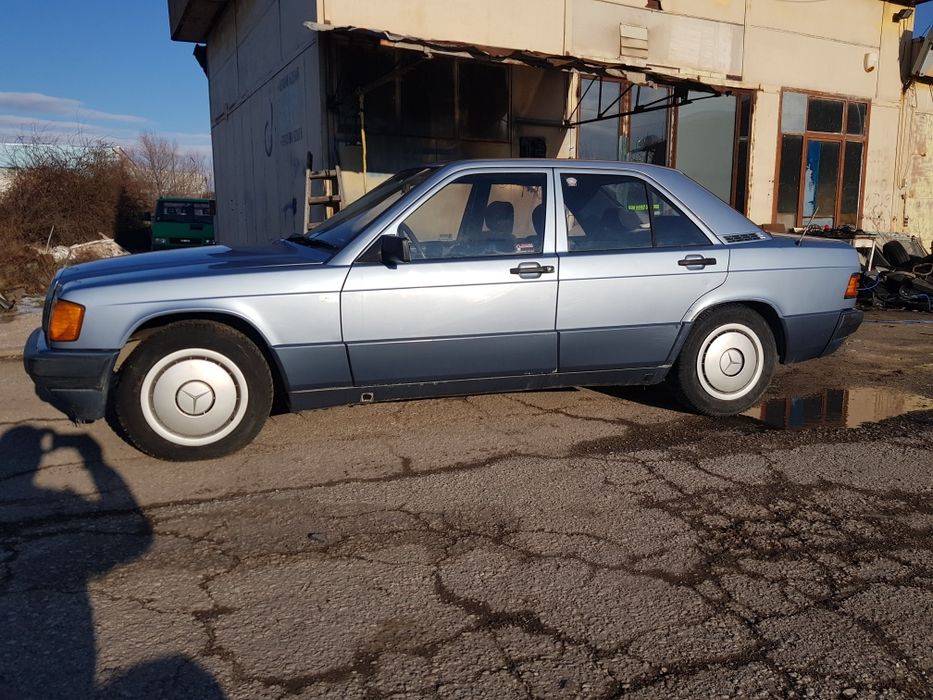 Мерцедес 190 Е 1.8 109кс на части