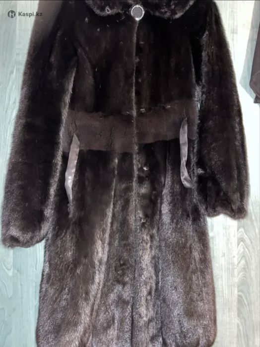 Продам норковую шубу