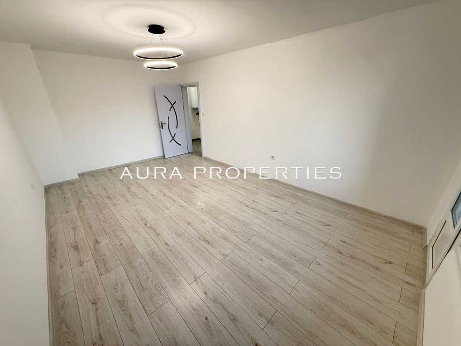 Продава се Двустаен апартамент в Разград, Орел - 62 кв.м за 1234 €/кв.м - Снимка #3