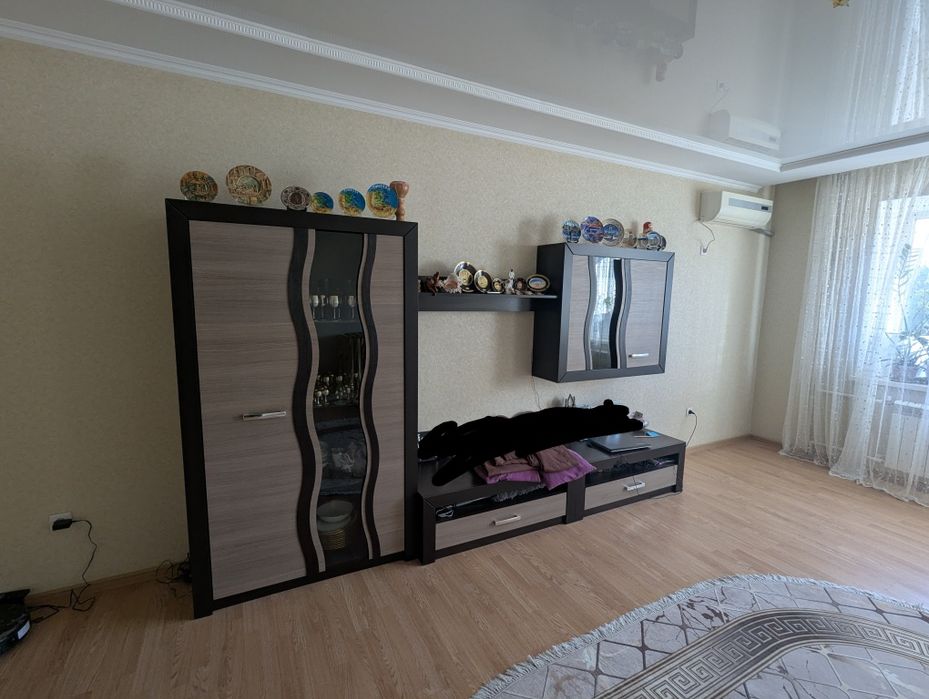 Стенка в гостиную