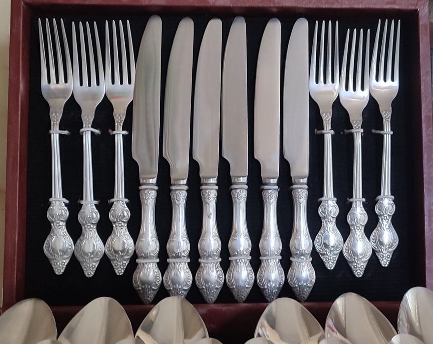 Старинни руски прибори за хранене