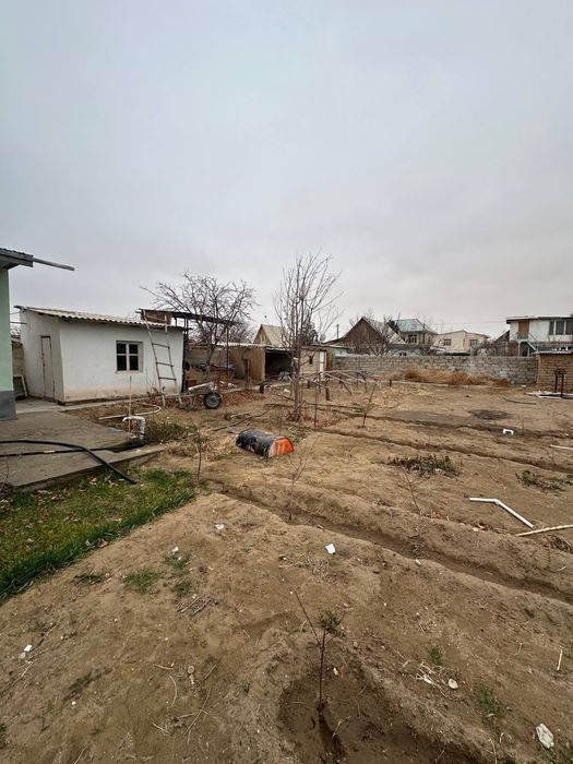 Продается участок 9 соток, 4 комнаты, кухня отдельно