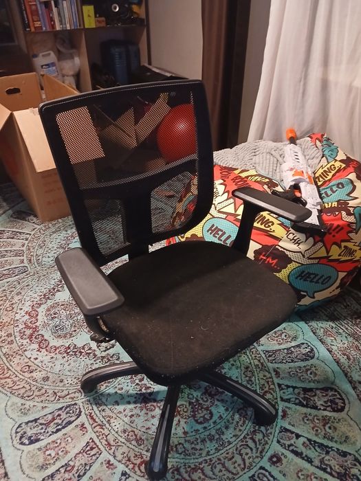 Компьютергый стул