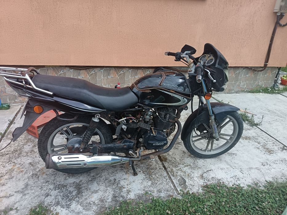 Vând motocicleta kymico 125r 4t
