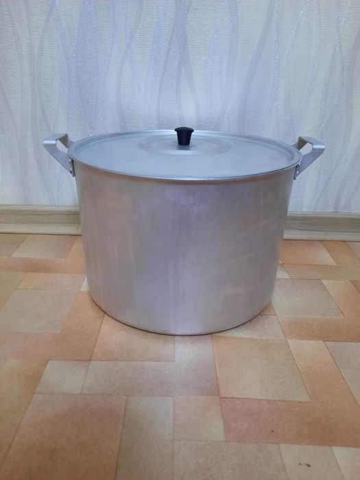 Кастрюля 9,5 литров