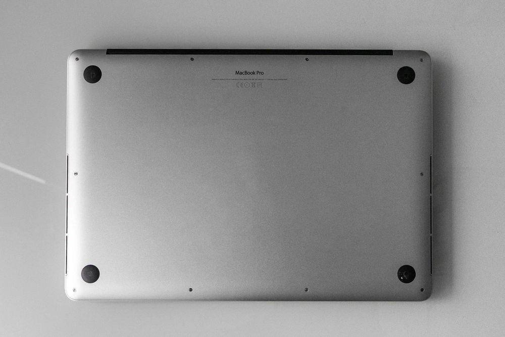 Macbook Pro 15 inch 2015, i7, 16gb RAM, 512 Gb ssd (baterie 13 cicluri)