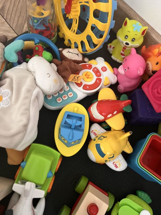 Lot jucării bebeluși 0–2 ani – diverse, stare foarte bună