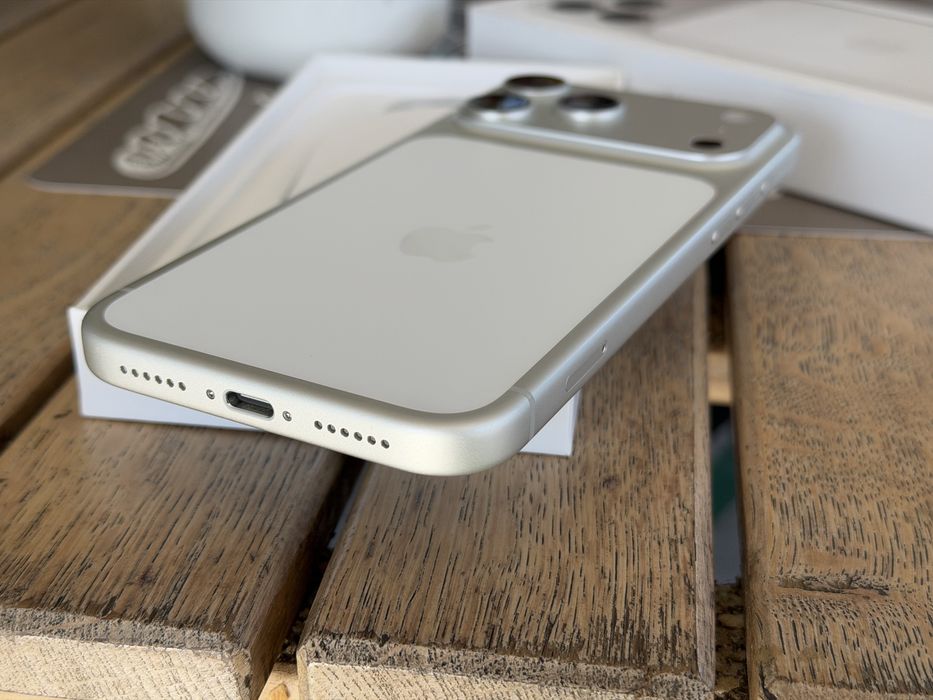 iPhone 17 PRO MAX Silver 256GB Neverlocked•10/10•Garantie 2028 + Factura