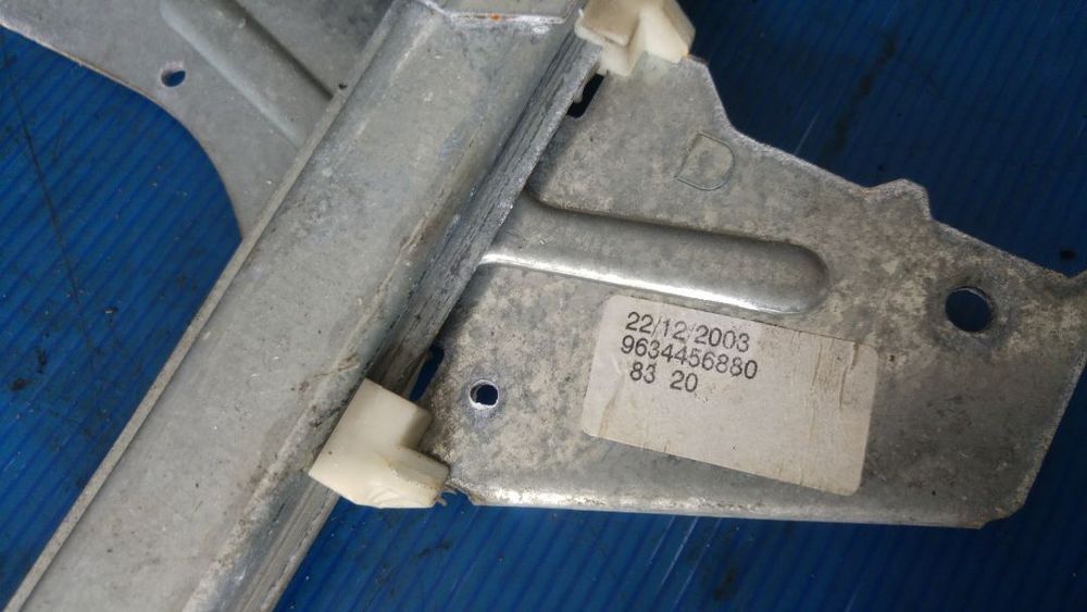 macara cu motoras dreapta fata peugeot 307 9634456880 0130821766