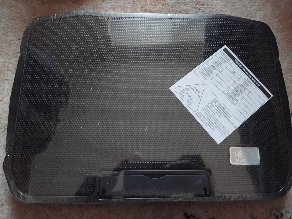 Принадлежности для телефона и ноутбука