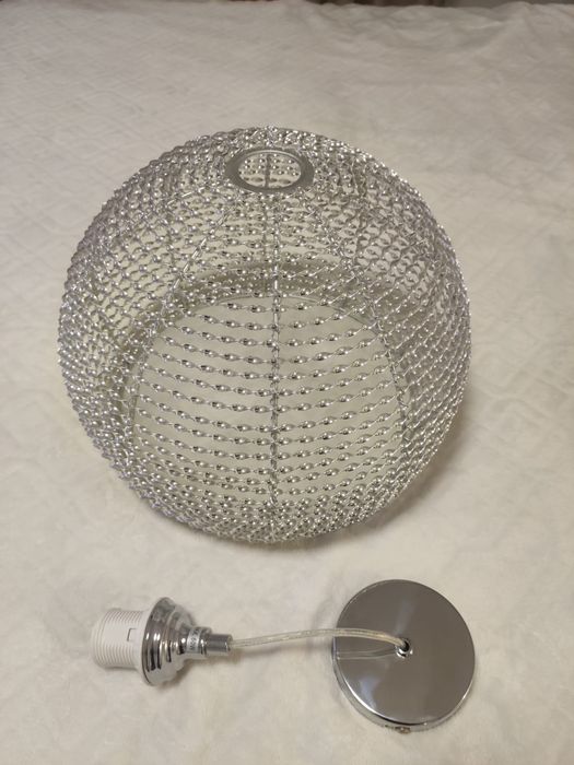 Lustrǎ modernǎ - metalica de tip pendul