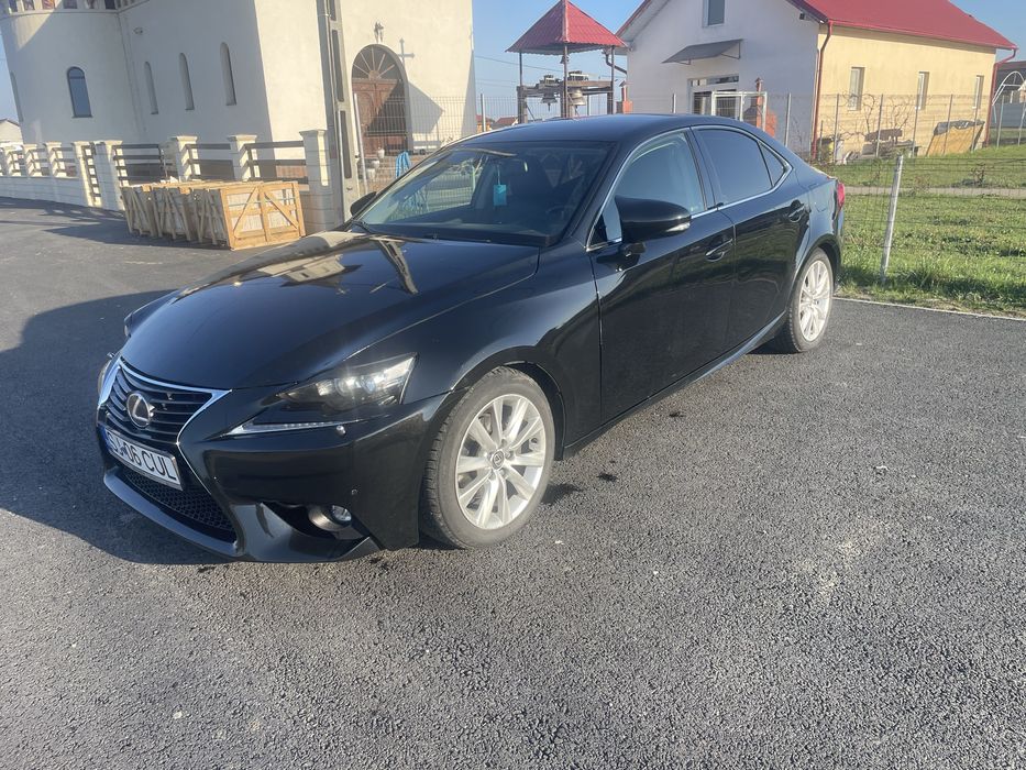 Lexus IS300h 2016