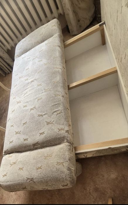 Диван рабочие продам