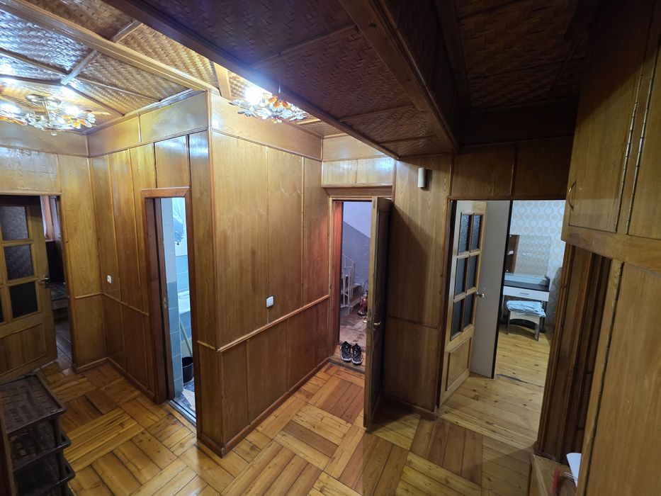 Сдаётся квартира с 2 дворами в Юнусабадском районе (Ц-6), напротив пож