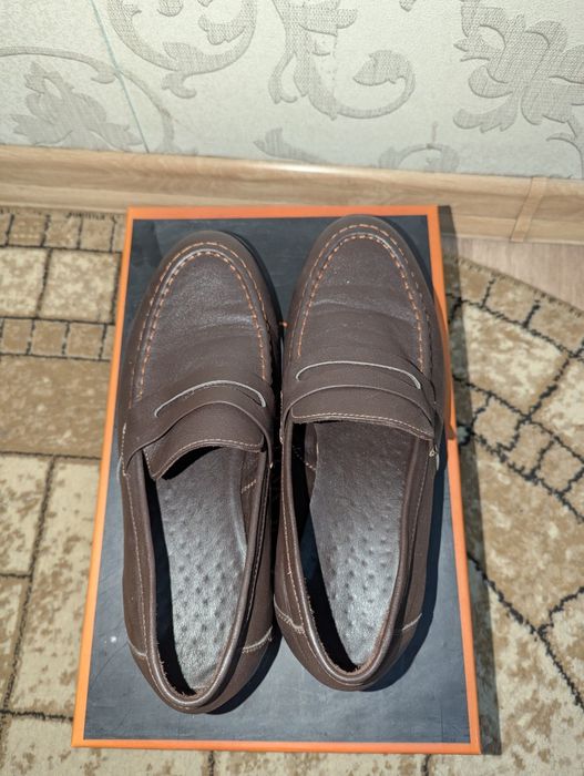 Продам туфли коричневые