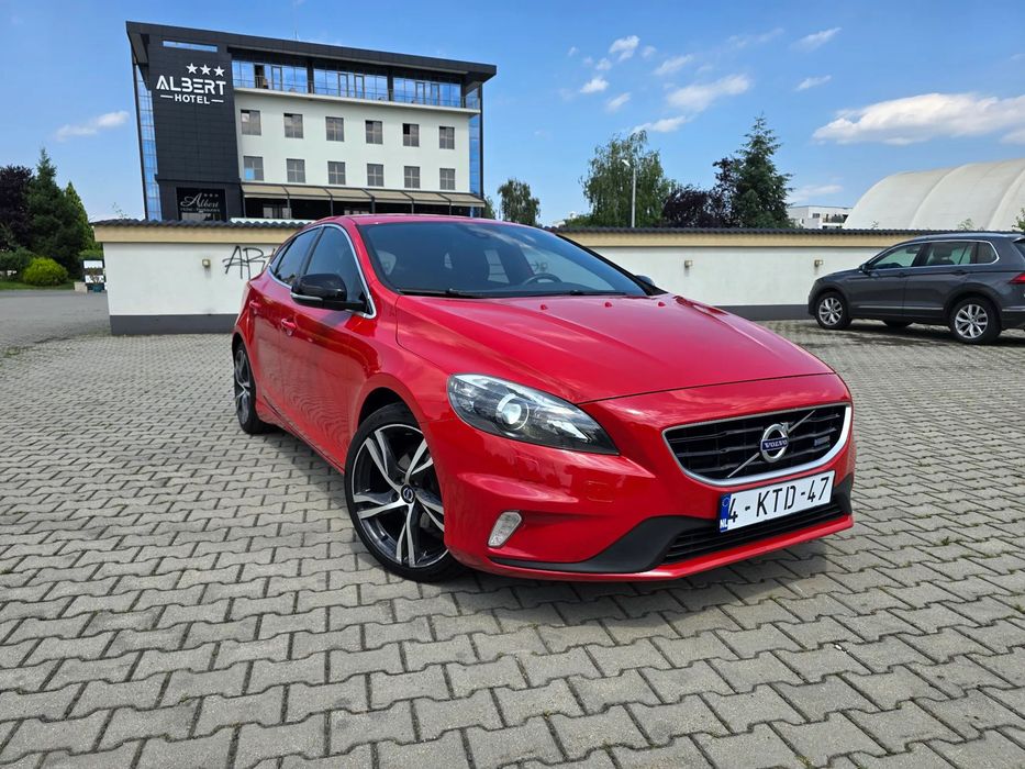 Volvo V40