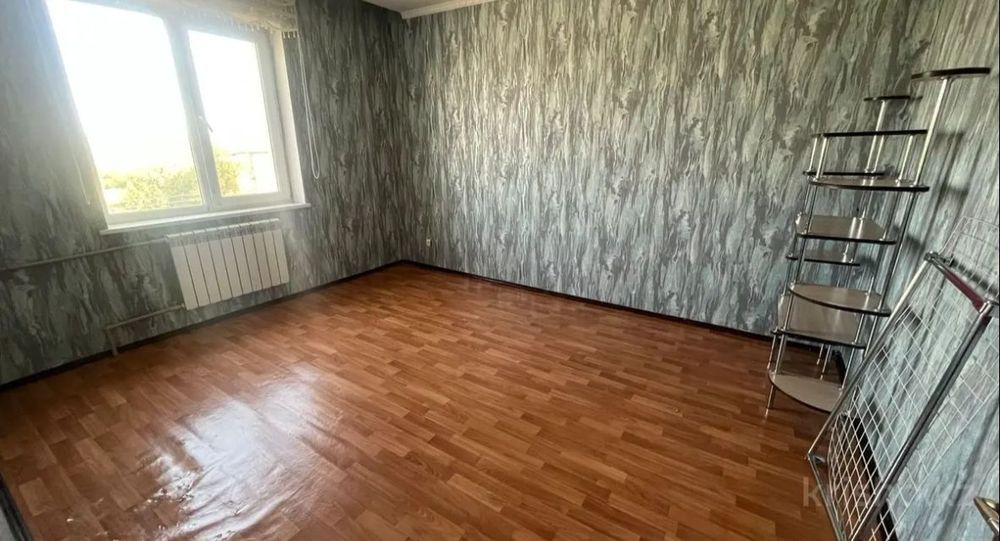 Продам 2 ком квартира ул Диваева Водаканал