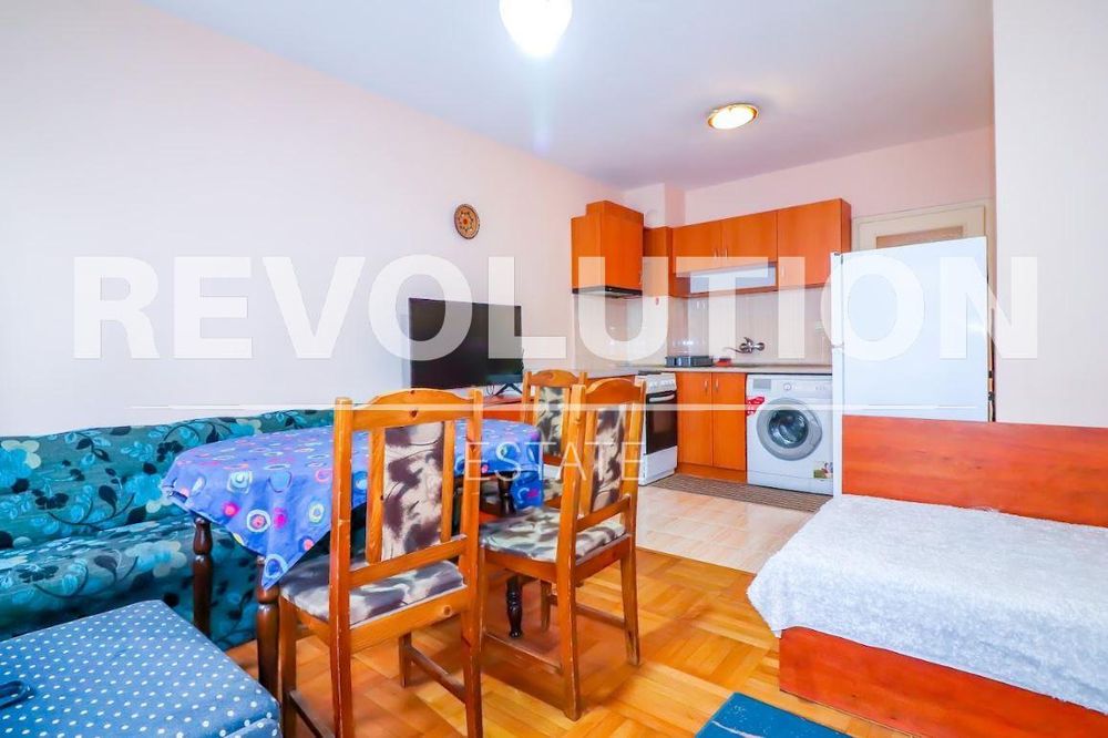 Двустаен апартамент в района на Спортна зала!