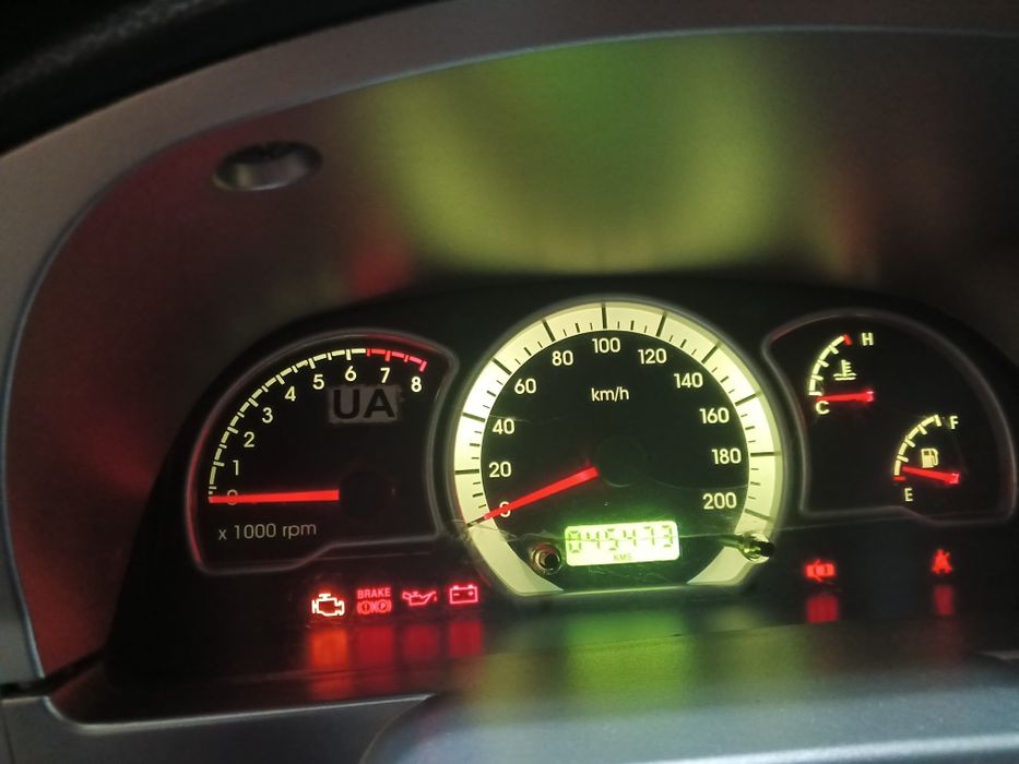 Nexia 2 daewoo sotiladi