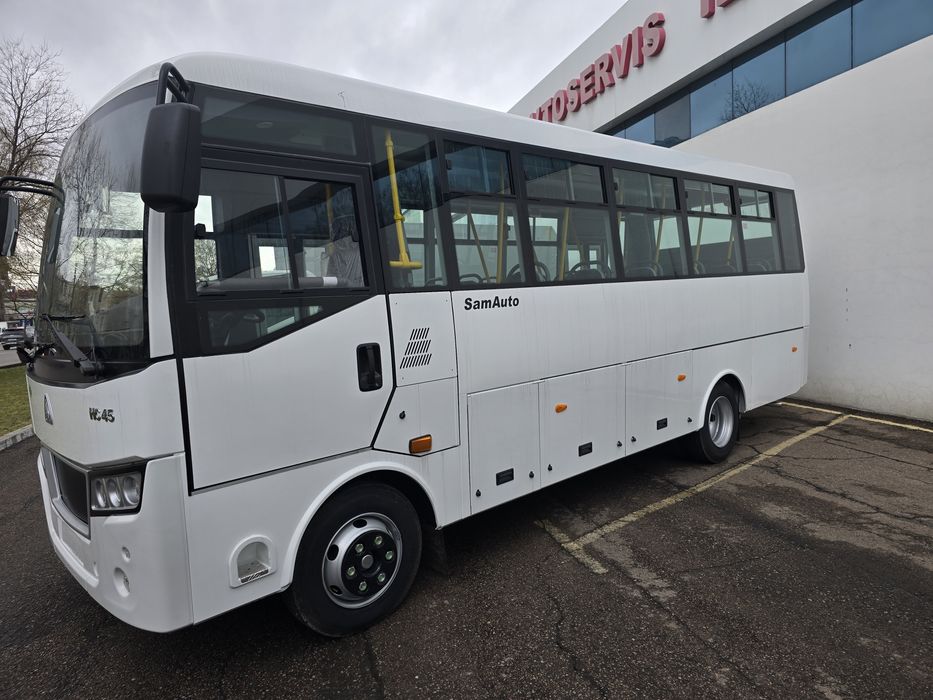 Автобус HC45 ISUZU