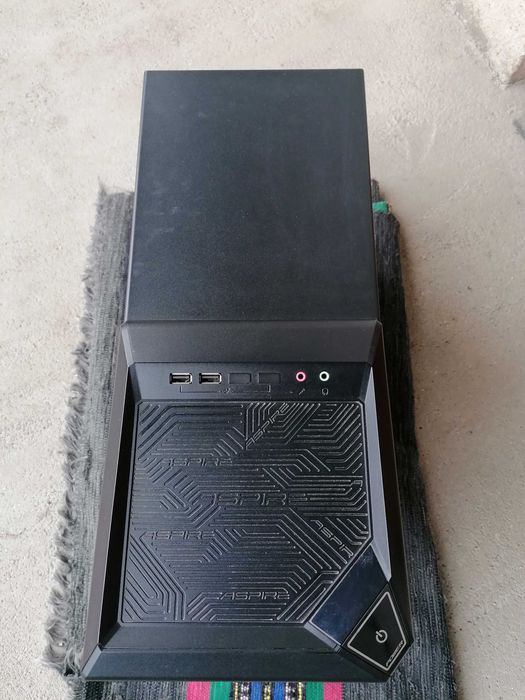 Настолен Компютър Acer Aspire M1641