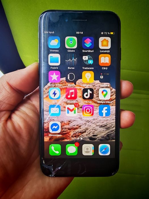 Vând iPhone 7 iPhone