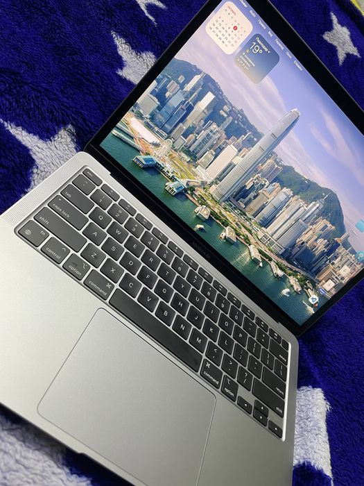 MacBook Air m1 8/256 состояние нового
