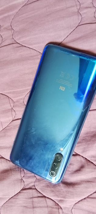 Xiaomi mi 9  SE  .