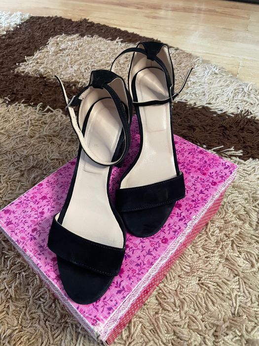 Sandale din piele naturala