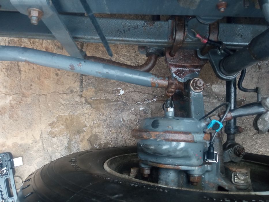 Передняя балка даф 105