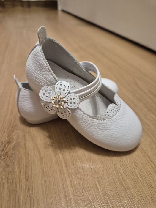 Официални детски обувки