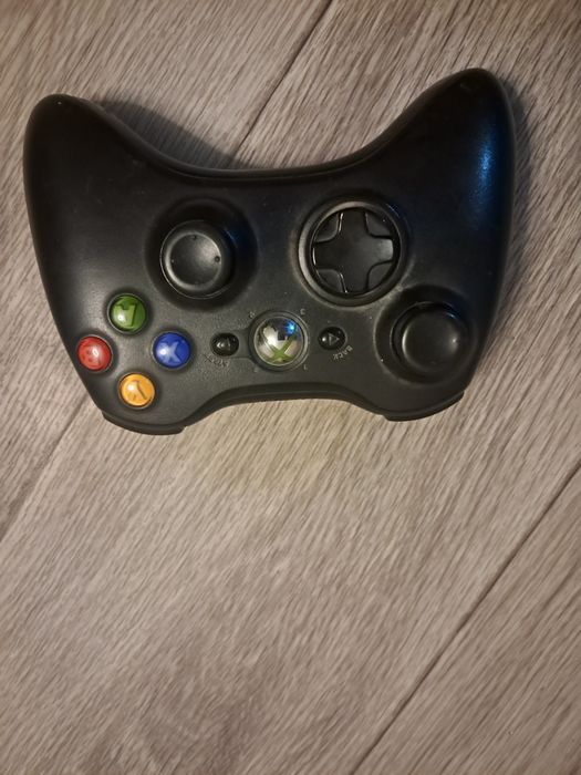 Игровая приставка Xbox 360