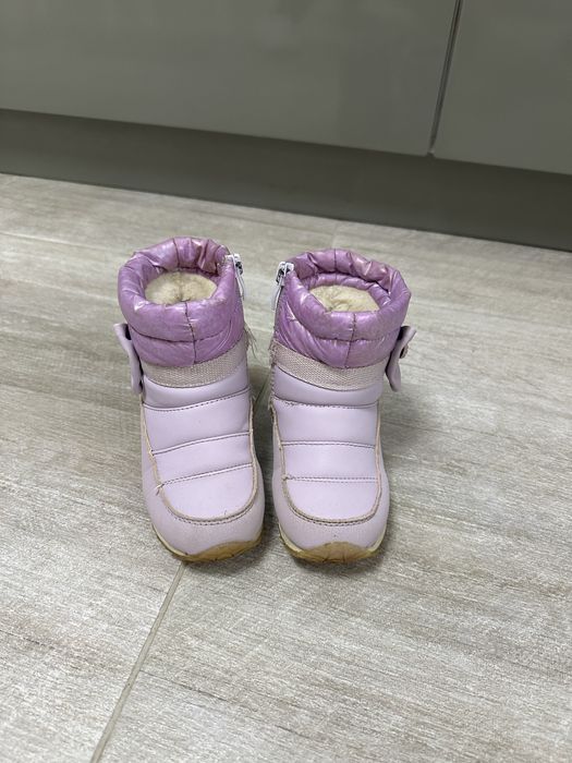 Продам зимние ботинки на девочку