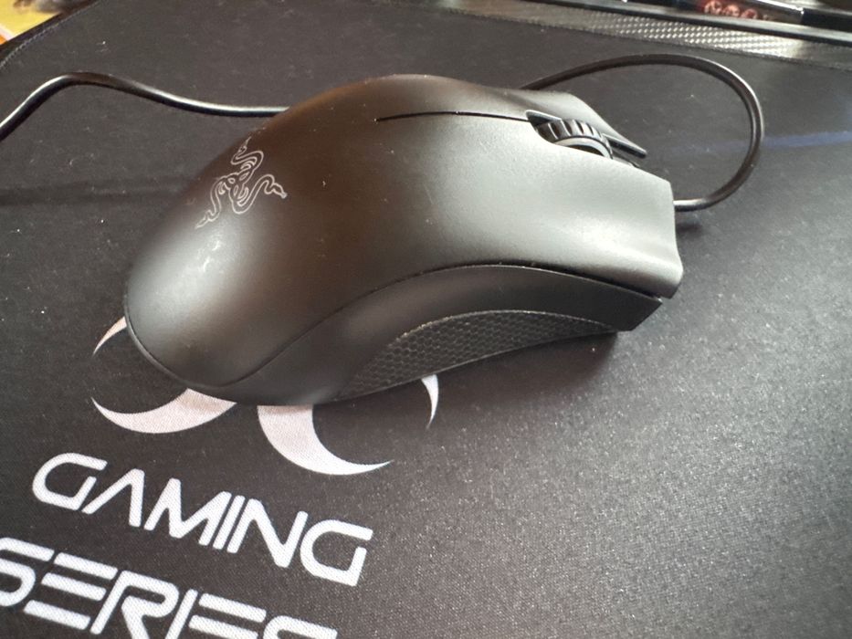 Mouse razer v10 cu fir