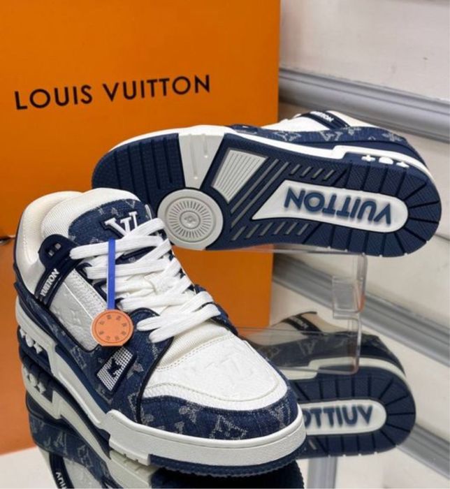 Adidasi Louis Vuitton Trainers baby blue white