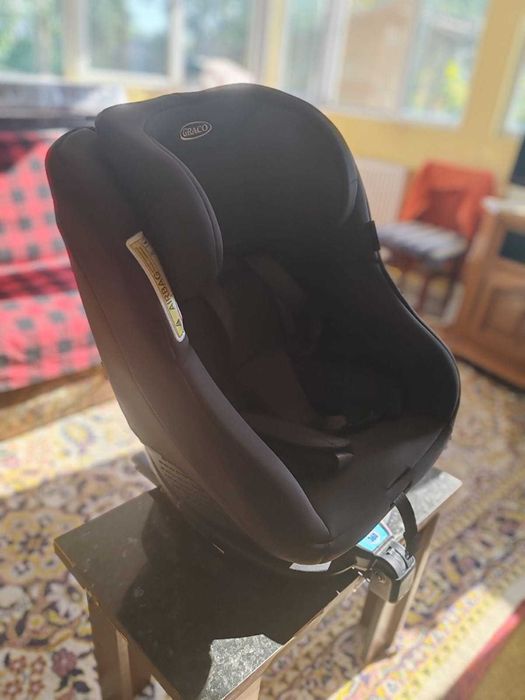 Scaun auto Rotativ 360 Graco Turn2Me Black, 0-18 kg, Negru