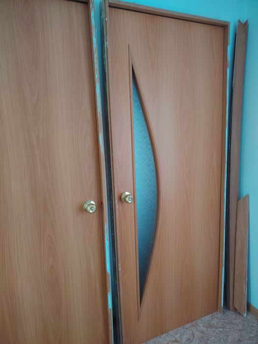 Продам двери с новостройки