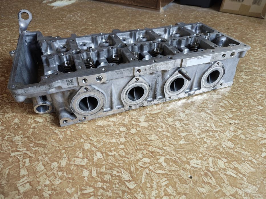 Глава с валове за BMW N47D20C 2.0d-ПРОВЕРЕНА!!