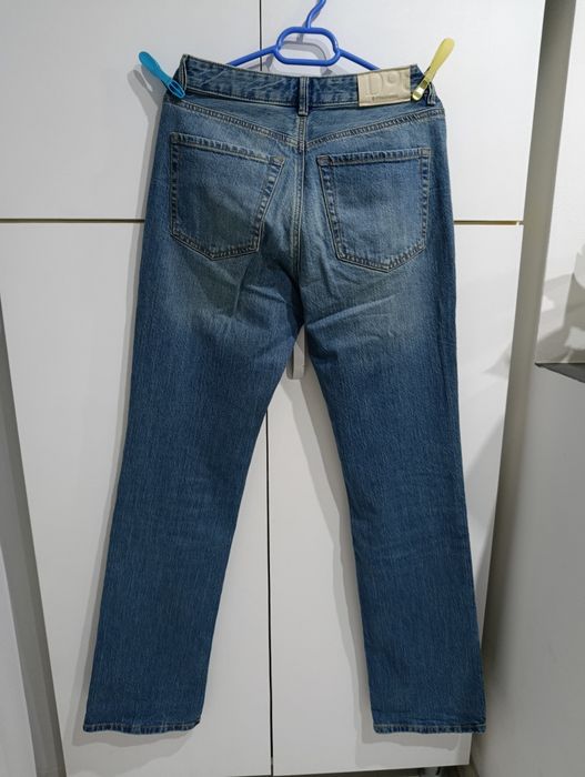 Vând blugi Stradivarius – mărimea 36