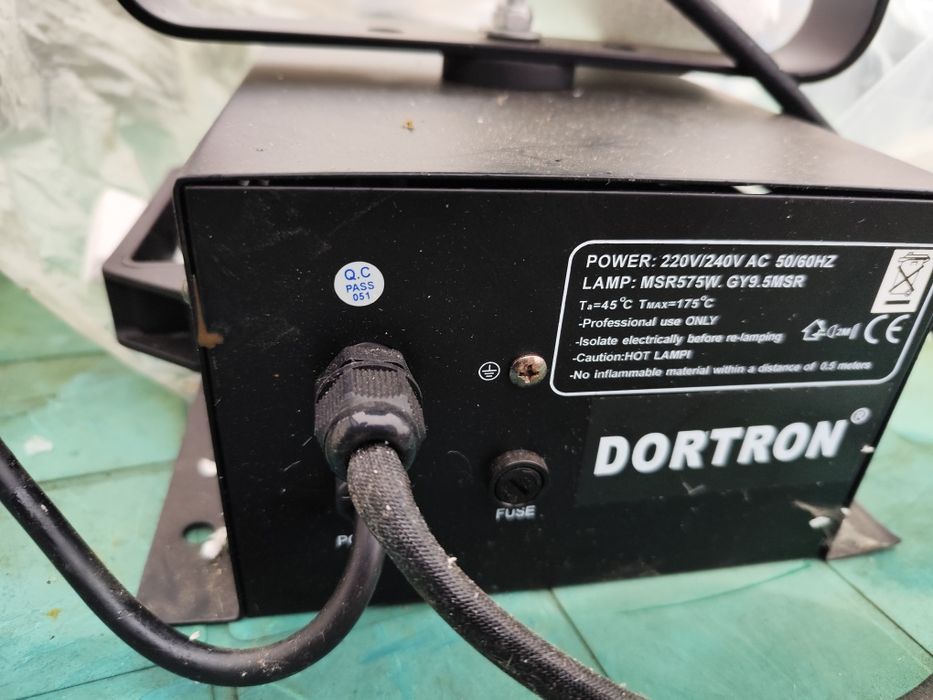 Proiector de scena Dortron GY9