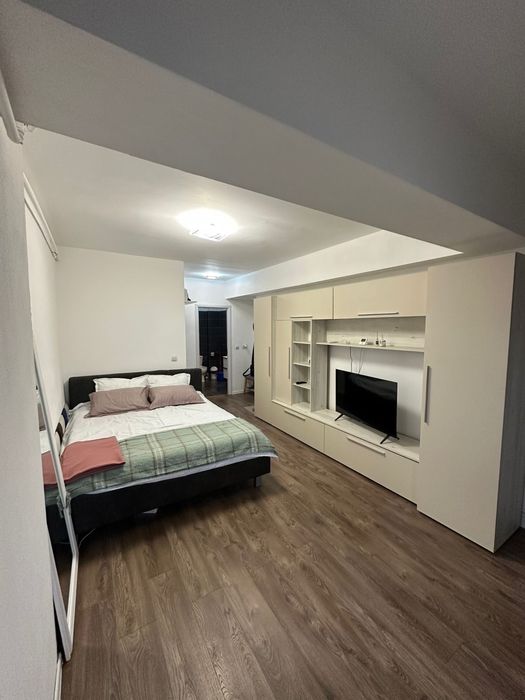 Inchiriez garsoniera regim hotelier( Brancoveanu)