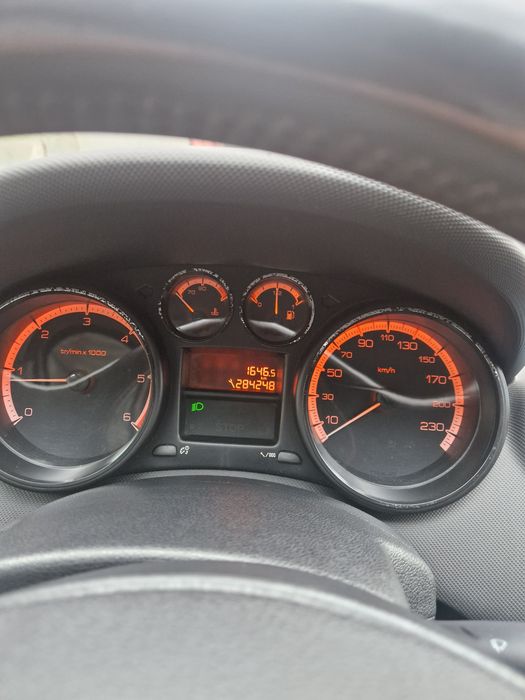 Vând sau schimb Peugeot 308