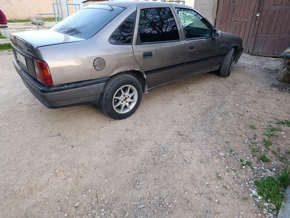 Опель вектра 1.8