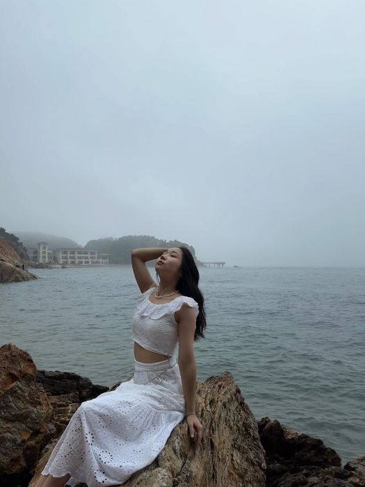 Двойка белого цвета