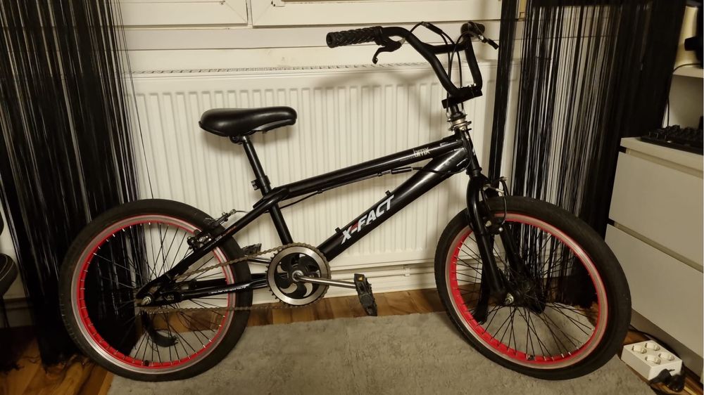 Vand bicileta bmx x-fact pentru scheme